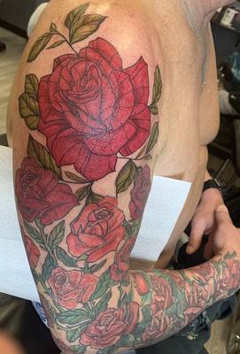 Rose sleeve! ( elbow up is done by me)