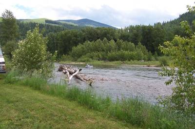 Set On The Couer D Alene River