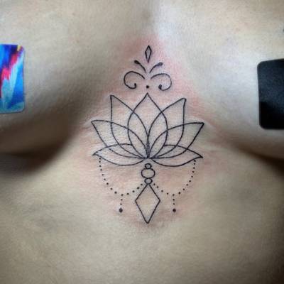 Sternum lotus 