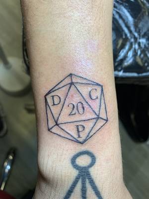 D20