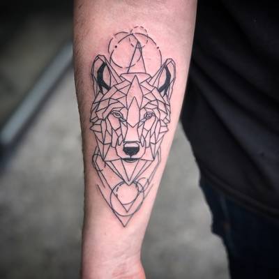 Geometric wolf 